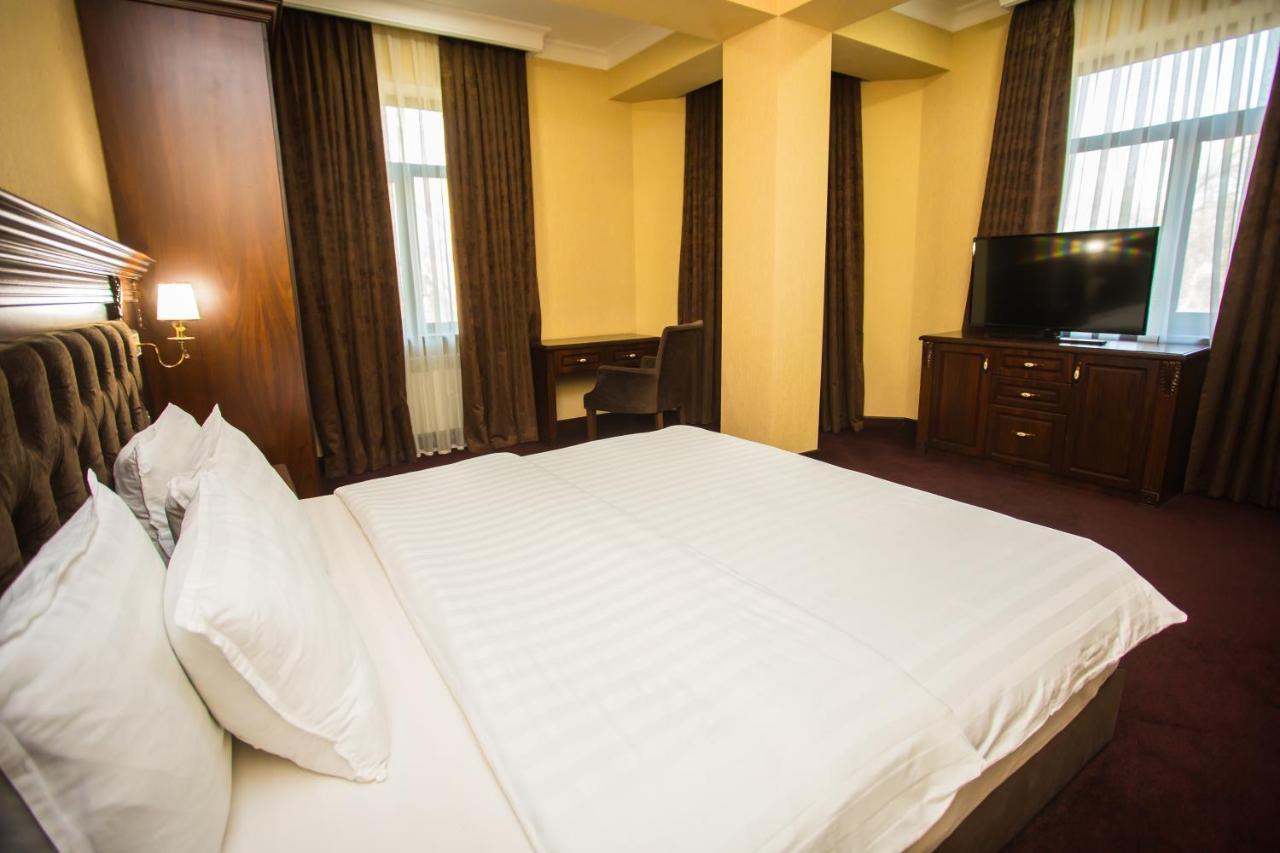 Hotel Grand Capital Tasjkent Eksteriør billede